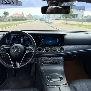 Mercedes-Benz E350 2021 White