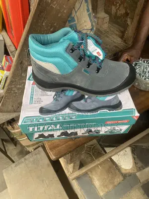 Total Safety Boot