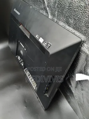 Desktop Computer Lenovo 4GB Intel Core I3 HDD 500GB