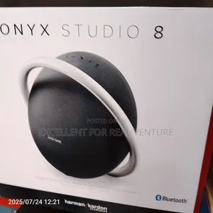 Onyx Studio 8