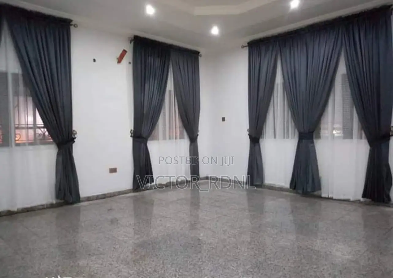 Eu Curtains