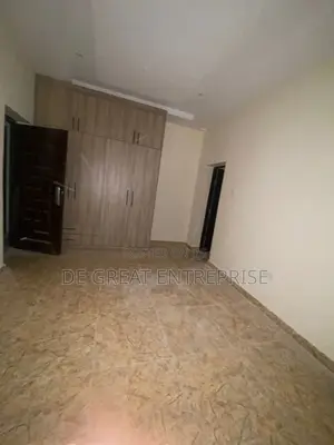 3bdrm Block of Flats in Private, Durumi for rent