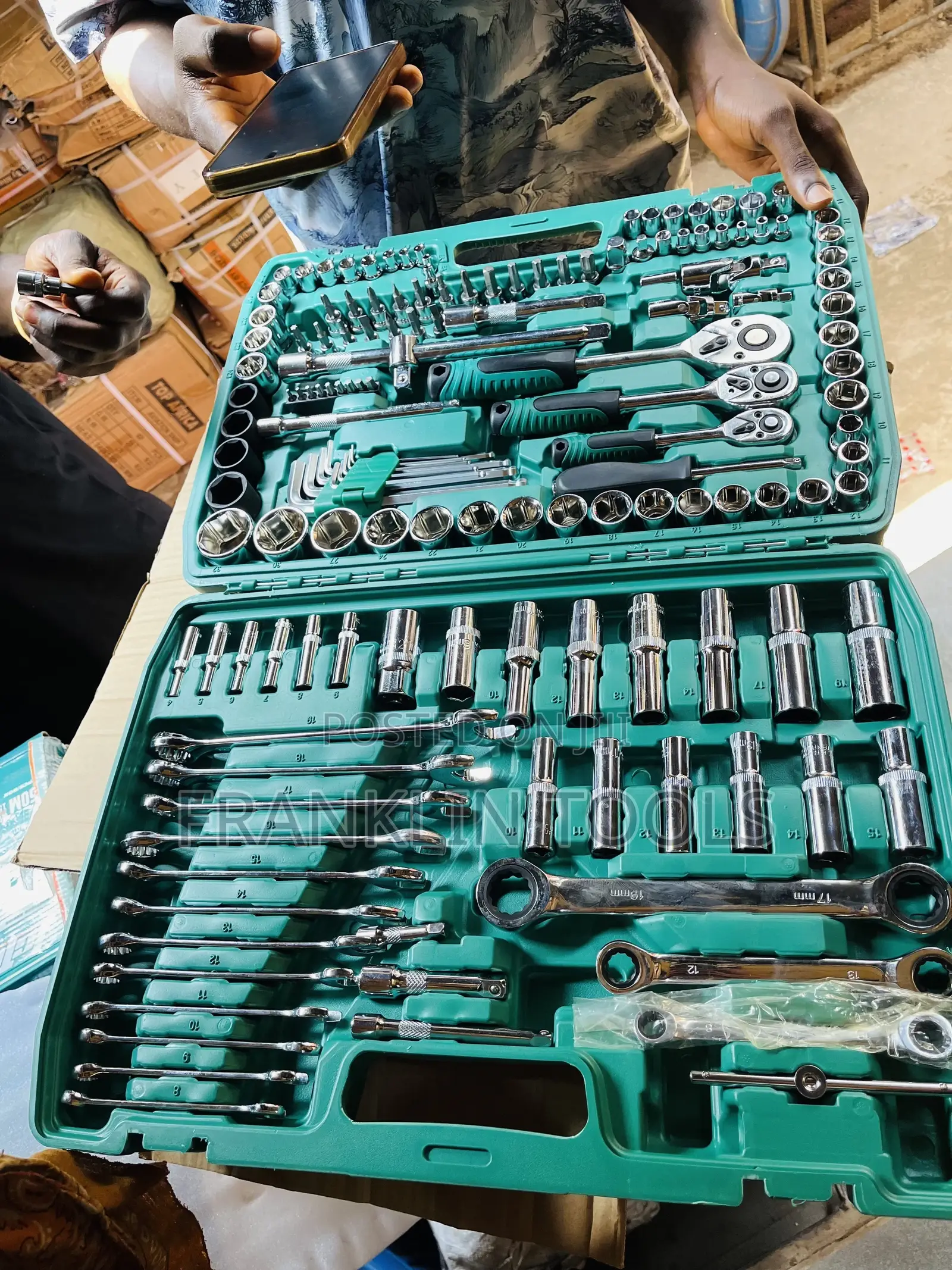 151pcs 1/4"3/8"1/2"Dr.Socket Bit Set