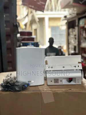 Apair of Wall Mount Bluetooth Speaker 200watts