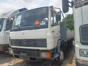 Mercedes Benz Pickup Truck German Craftsmanship 10tonnage