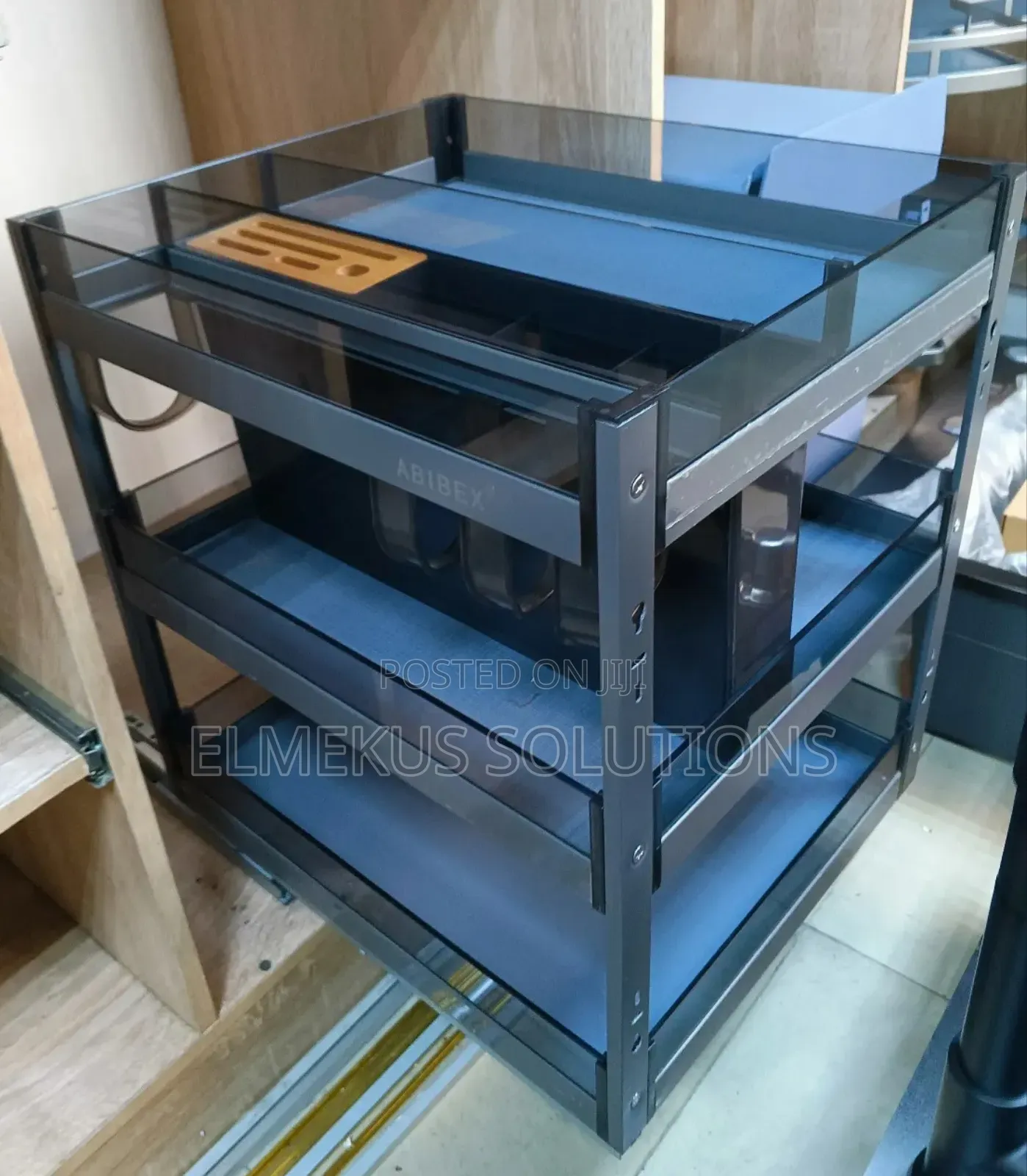Pullout Kitchen Organiser (Glass)