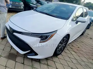 Toyota Corolla SE 2020 White
