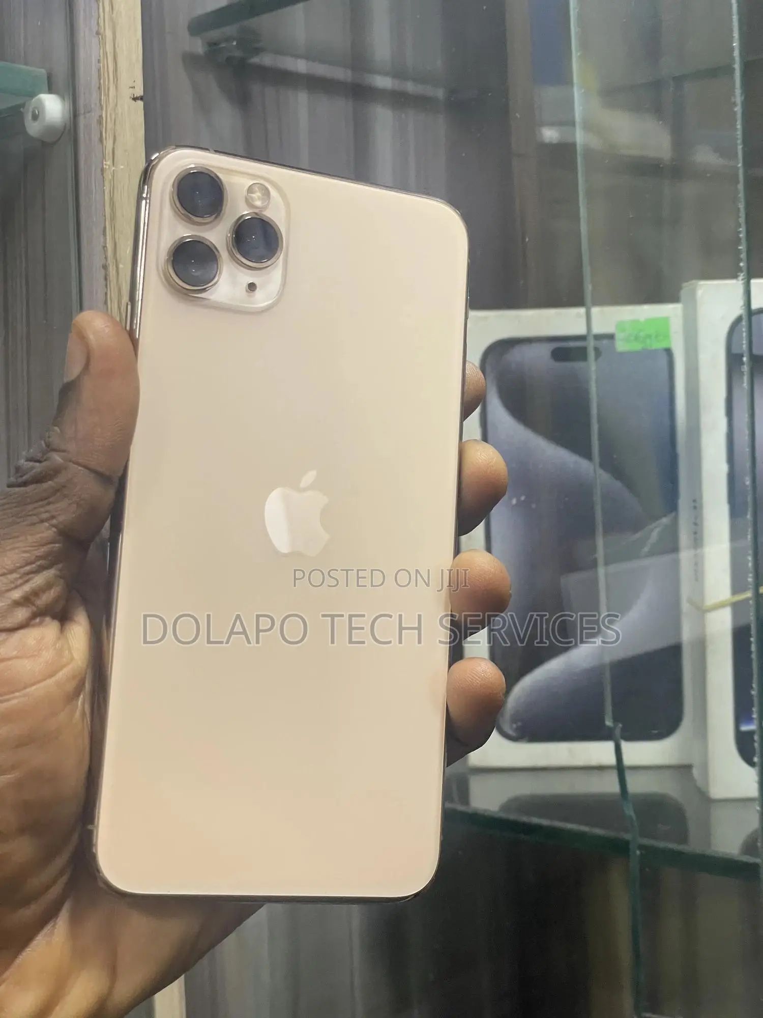 Apple iPhone 11 Pro Max 64 GB Gold