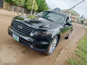 Photo - Infiniti FX35 2005 Black