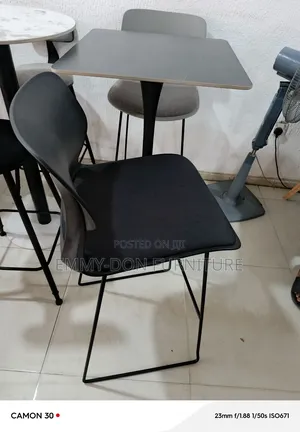 High Quality Bar Table