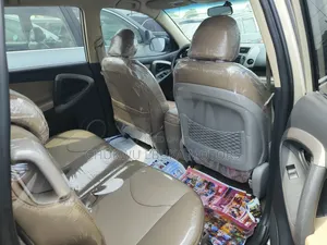 Toyota RAV4 Limited 2008 Gold