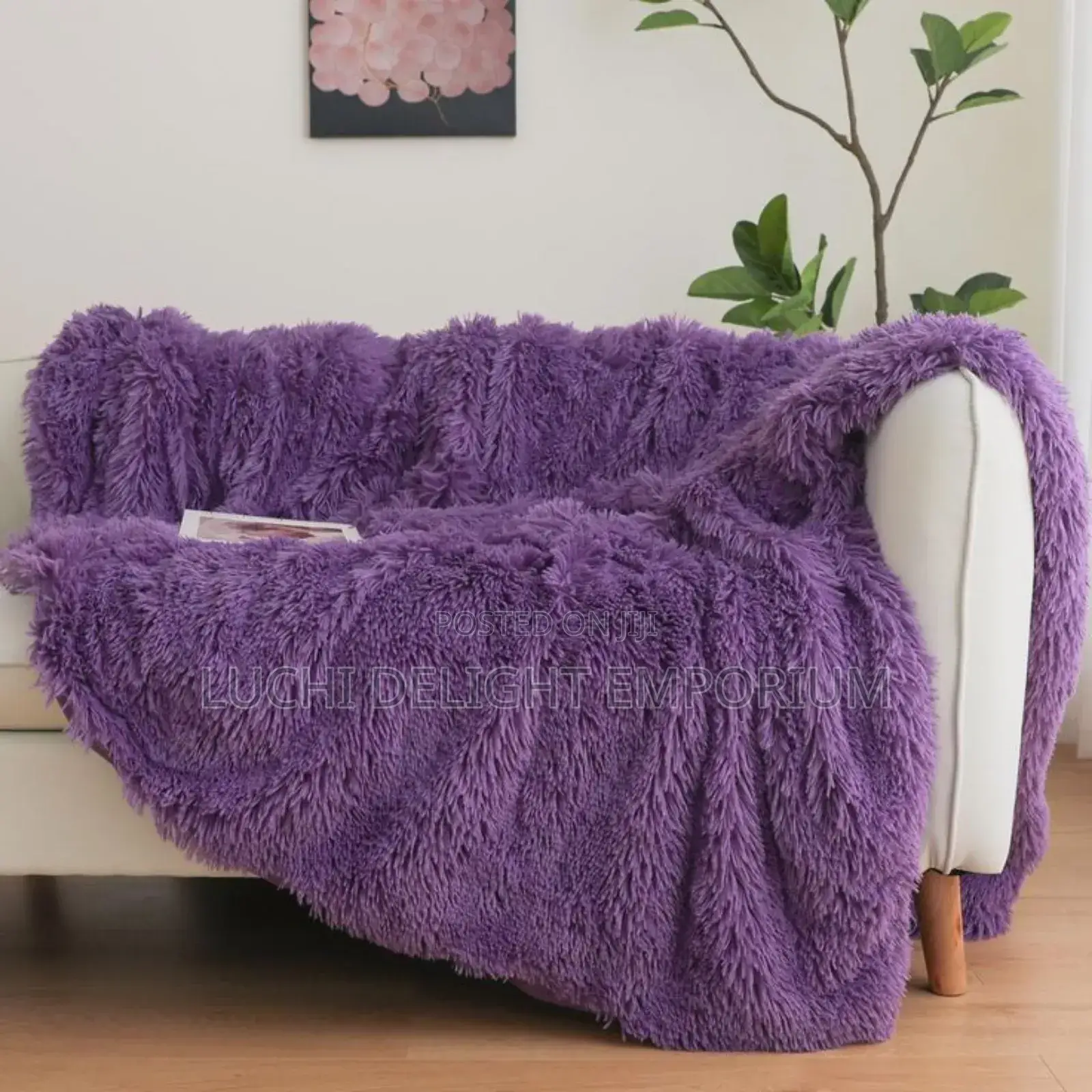 Stay Warm and Cozy With This Premium-Quality Blanket