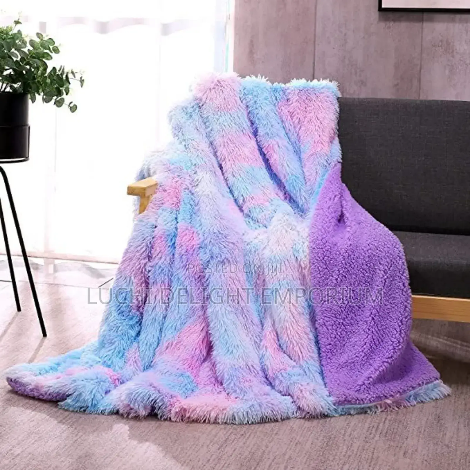 Stay Warm and Cozy With This Premium-Quality Blanket