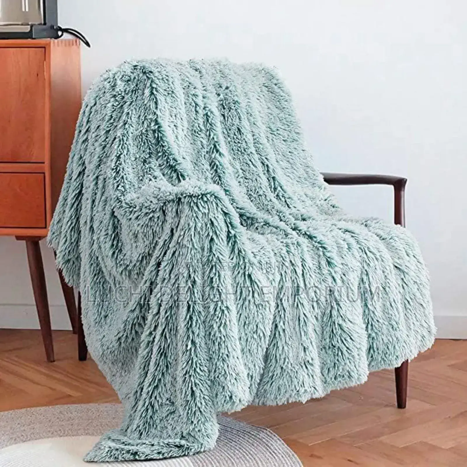 Stay Warm and Cozy With This Premium-Quality Blanket