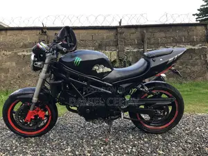 Photo - Hyosung GT650R 2014 Black