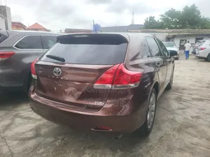 Toyota Venza V6 AWD 2012 Brown