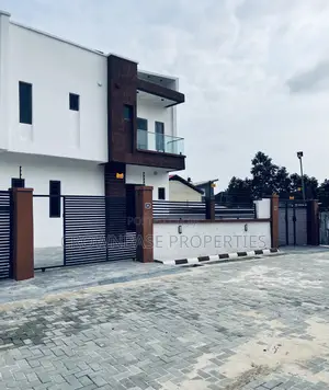 5bdrm Duplex in Sangotedo for sale