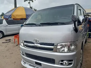 Toyota Grand HiAce 2008 Silver