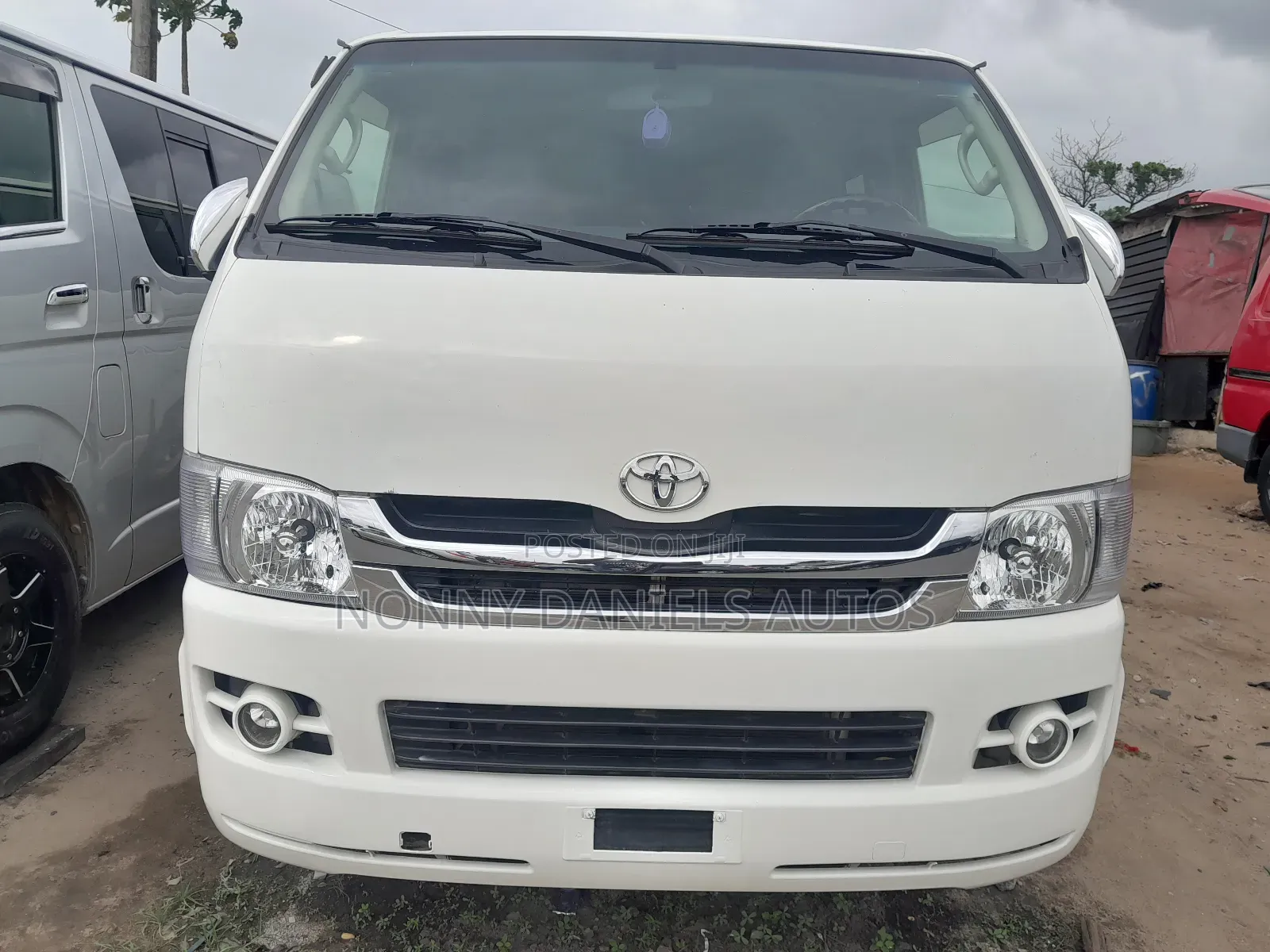 Toyota HiAce 2008 White