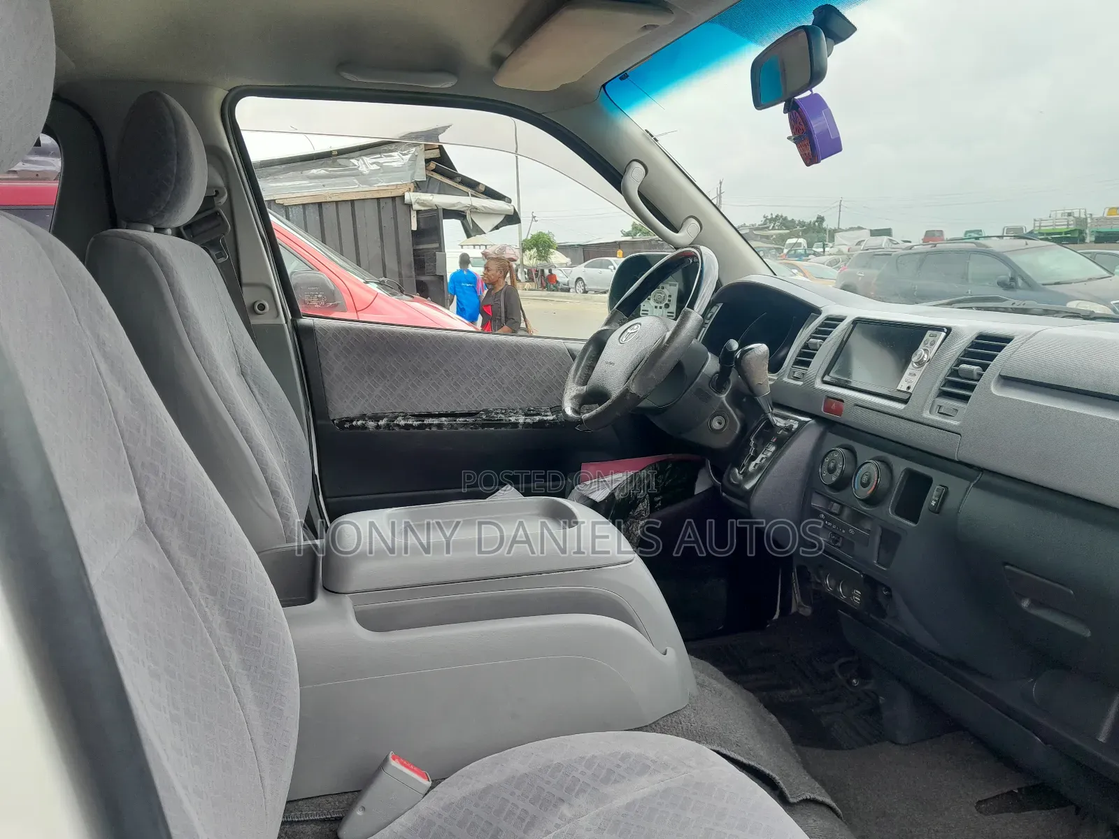 Toyota HiAce 2008 White