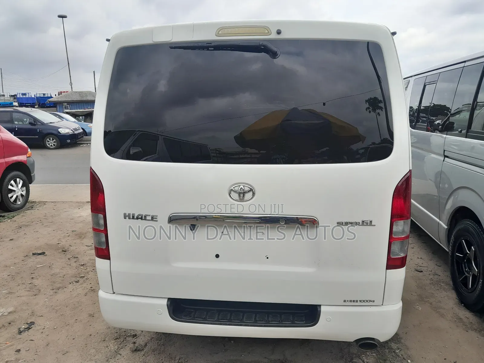 Toyota HiAce 2008 White