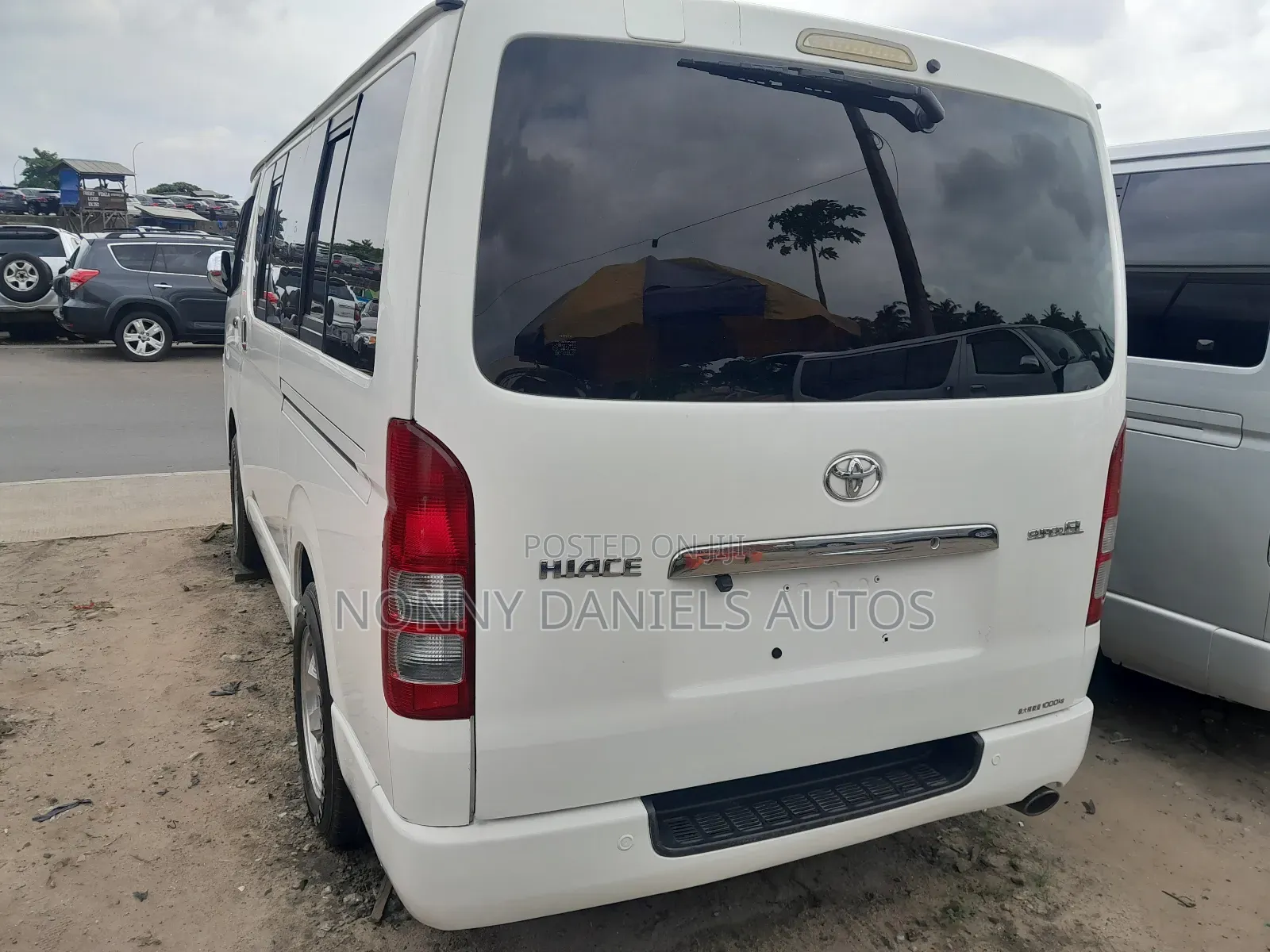 Toyota HiAce 2008 White