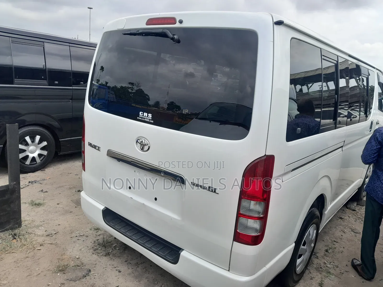 Toyota HiAce 2012 White