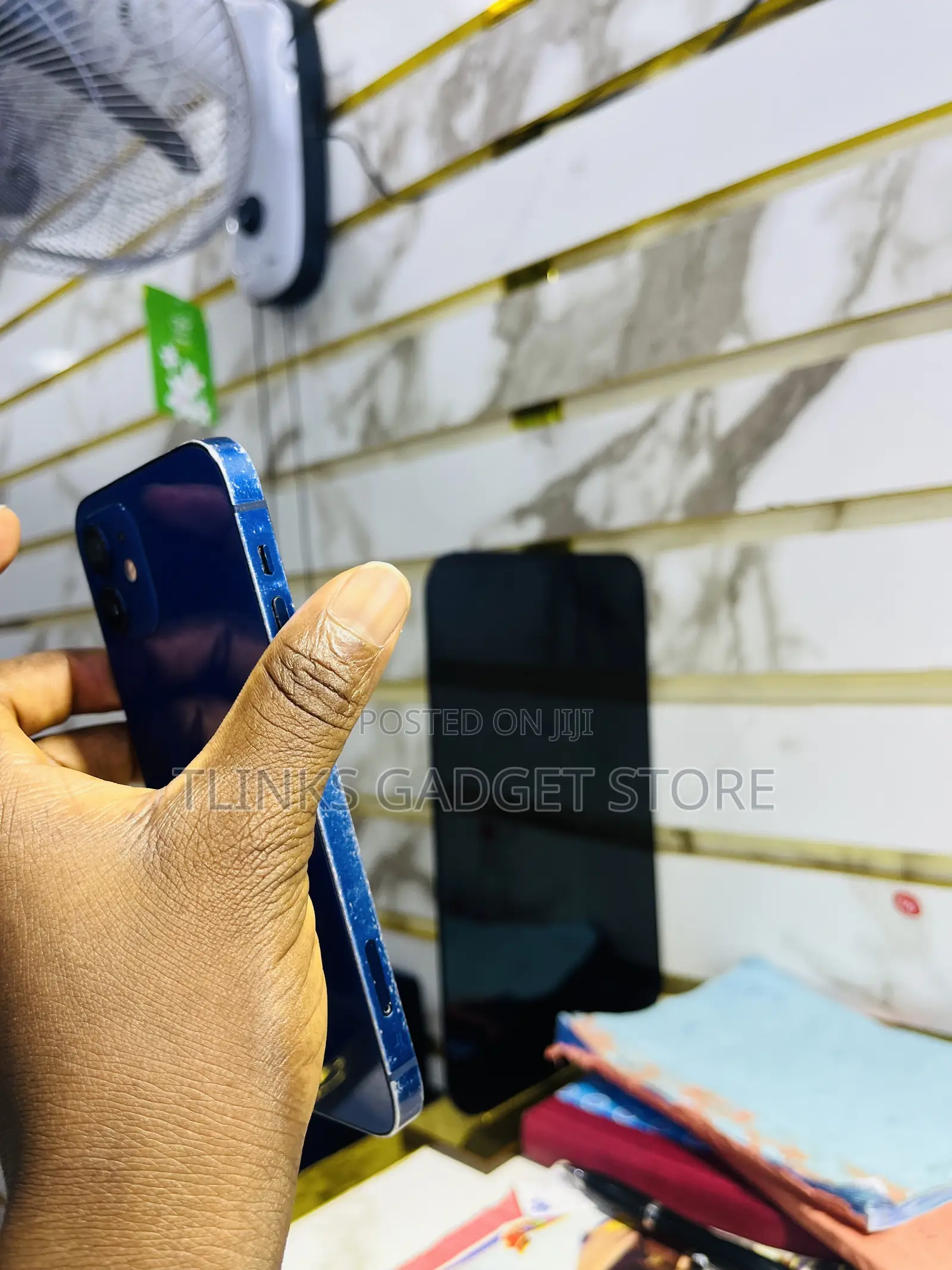 Apple iPhone 12 64 GB Blue