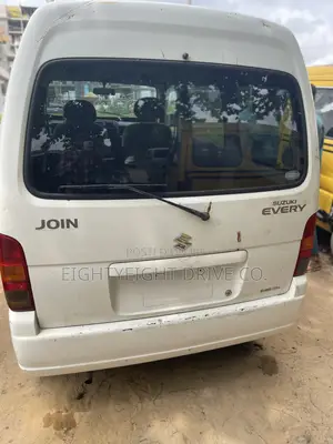 Suzuki APV Minibus 2010 White