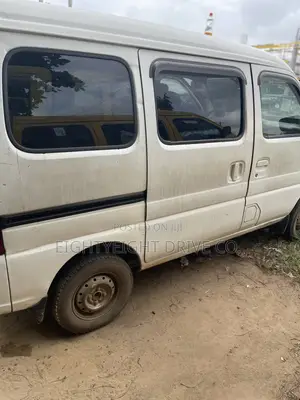 Suzuki APV Minibus 2010 White