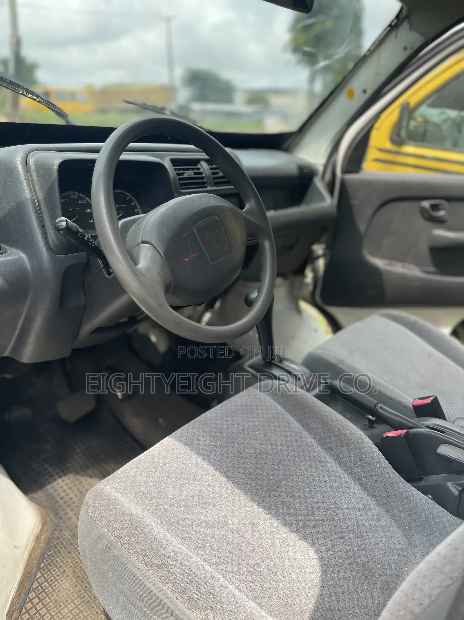 Suzuki APV Minibus 2010 White