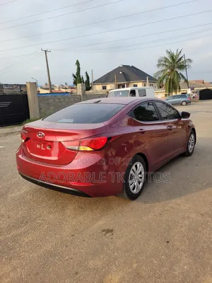 Hyundai Elantra SE Sedan FWD (1.8L 4cyl 6A) 2016 Red