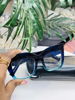 Blue Sunshade