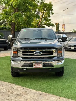 Ford F-150 Platinum 2023 Green