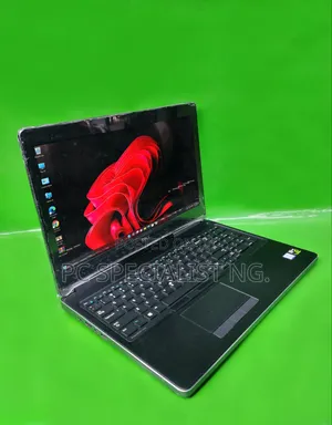 Photo - Laptop Dell Precision 15 7520 16GB Intel Core I7 HDD+SSD 1T