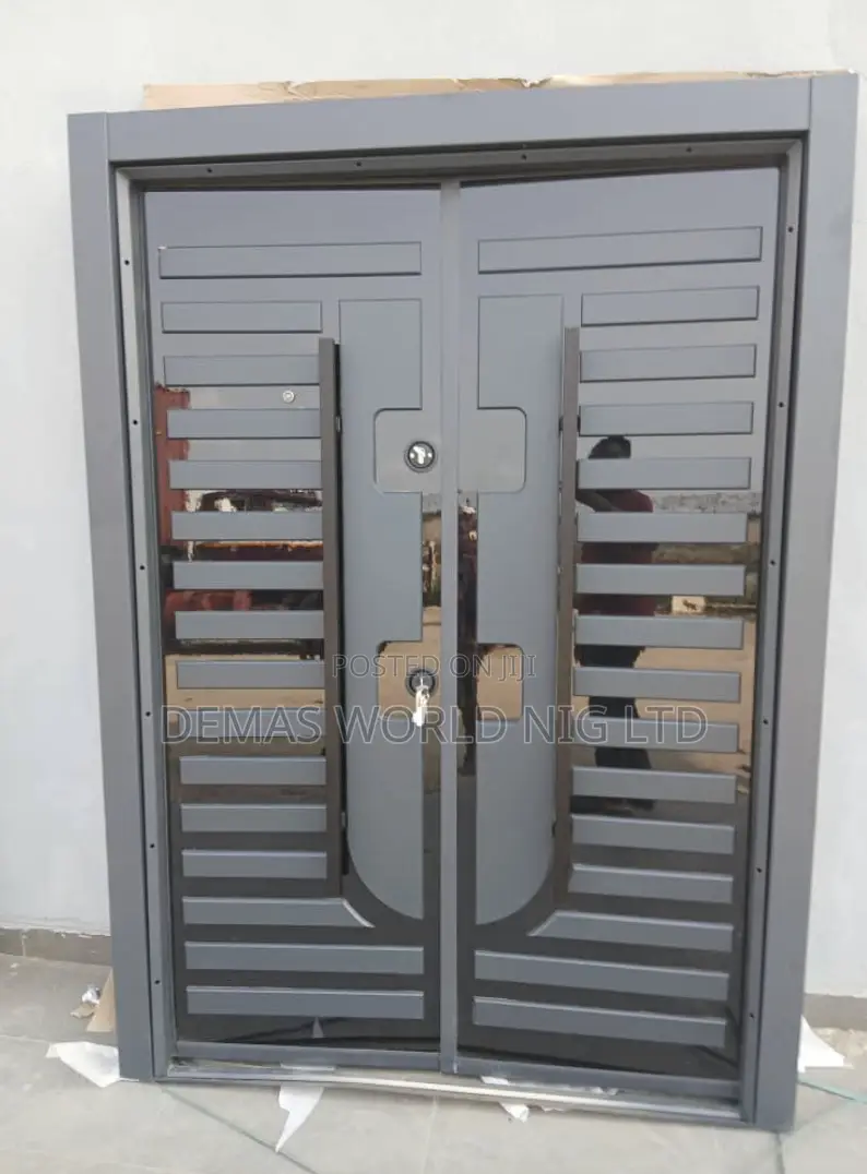 17 Step Luxury Door 5 by 7ft