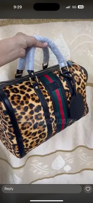 Pure Quality Luxury Gucci Handbags For Women's Well Branded