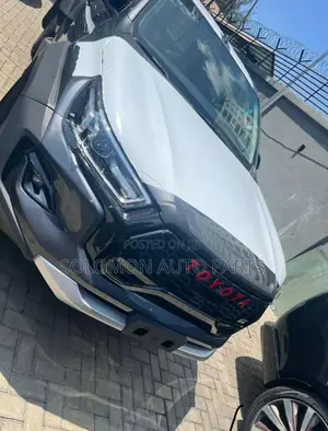 Hilux 2024 Gr Front Bumper With Fender Padded Available