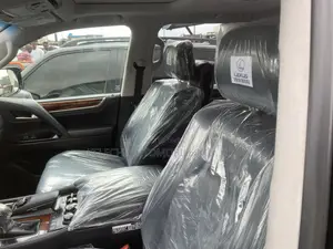 Lexus LX 570 (5 seats) AWD 2016 Black