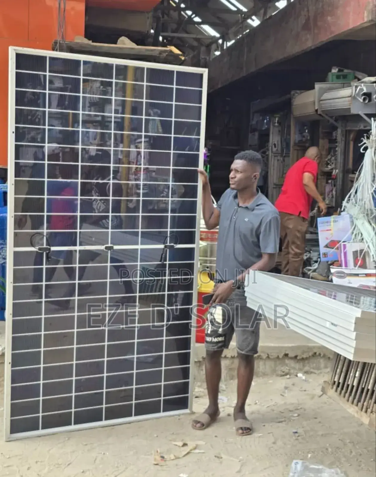 600w Jinko Solar Panel