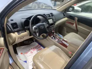 Toyota Highlander 3.5L 4WD 2013 Blue