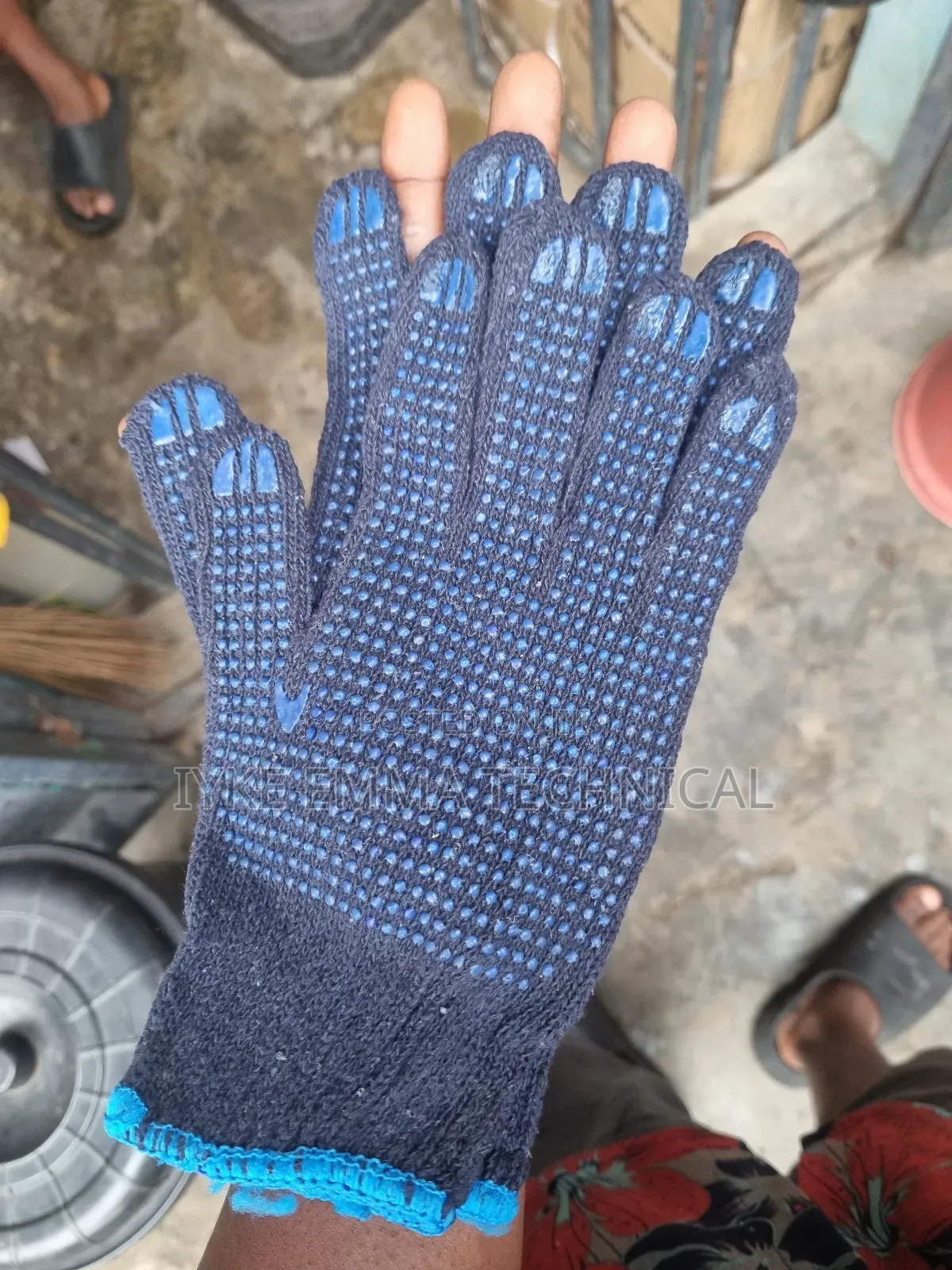 Hand Gloves Dotted (Blue)