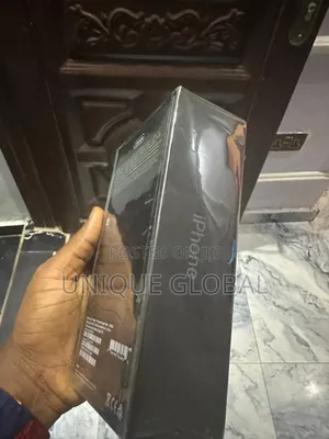 New Apple iPhone 11 Pro Max 256 GB Green