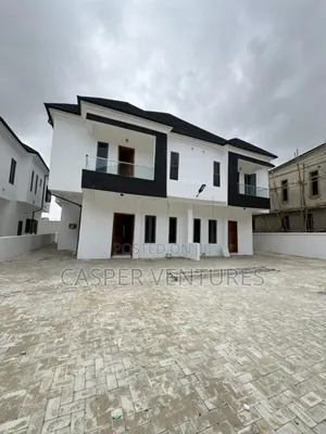 4bdrm Duplex in Vgc for sale