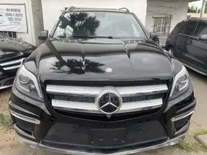 Mercedes-Benz GL-Class GL550 4MATIC 4dr SUV AWD (4.7L 8cyl Turbo 7A)