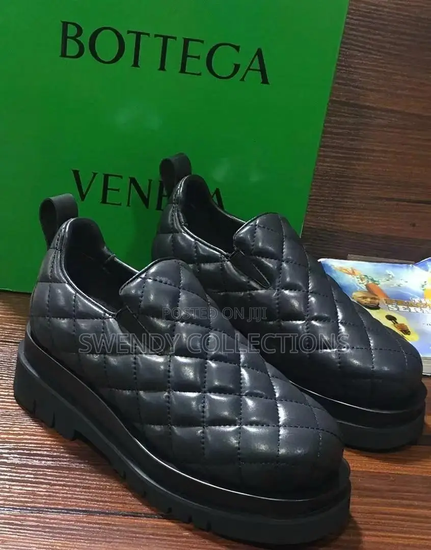 Latest Black Bottlega Veneta Boots