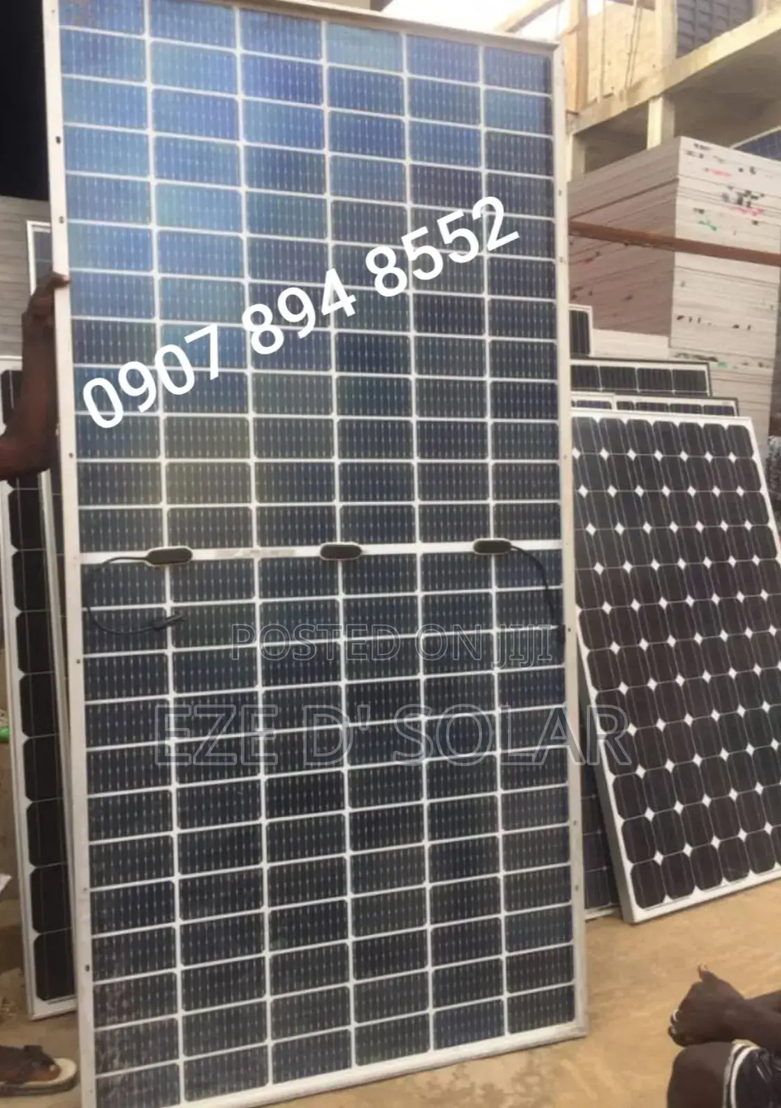 555w Jinko Solar Panel