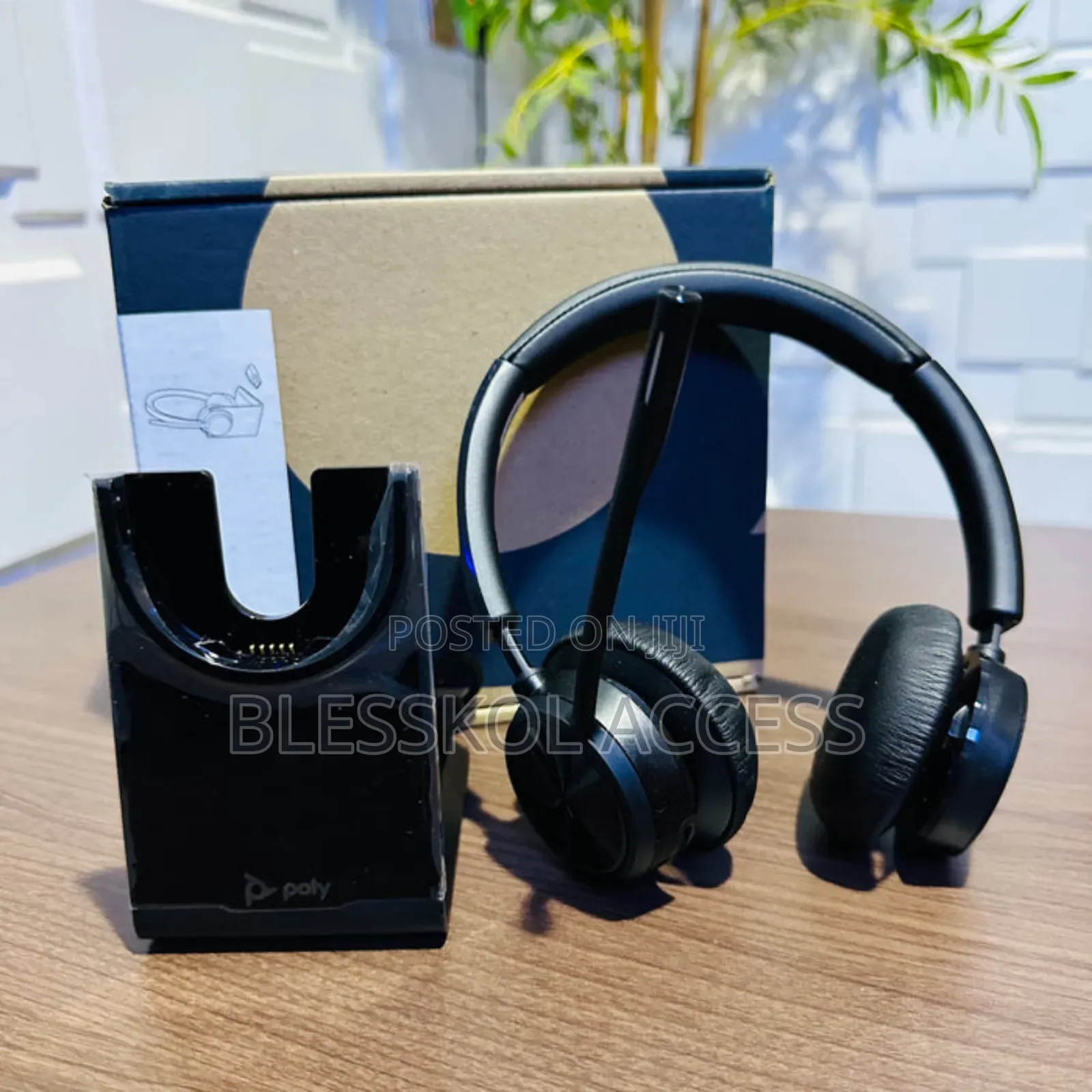 Poly Savi 7320 Uc Wireless Dect Headset