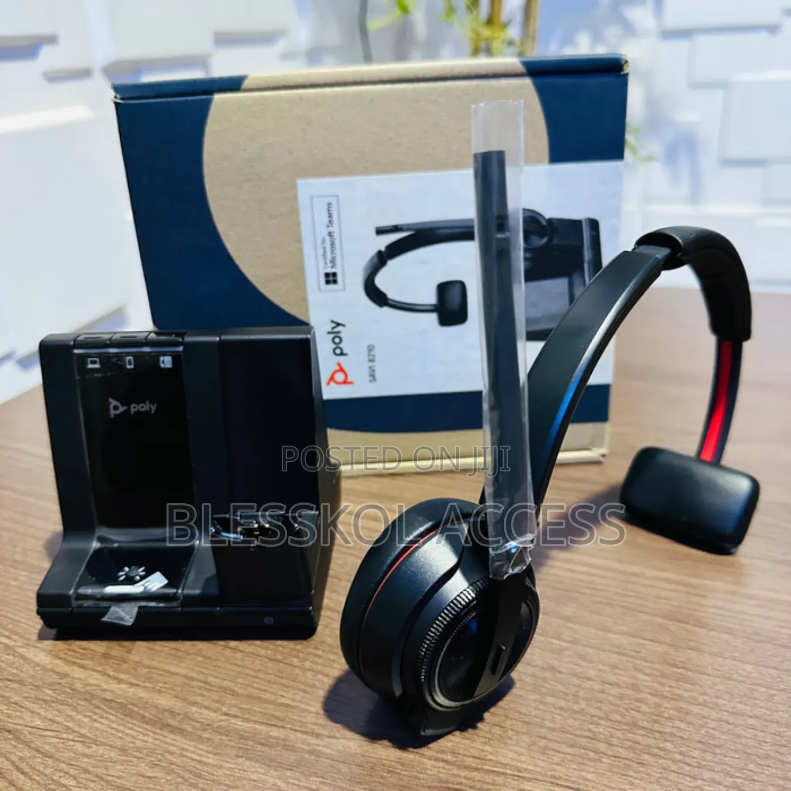 Poly Savi 8210 Wireless Dect Headset