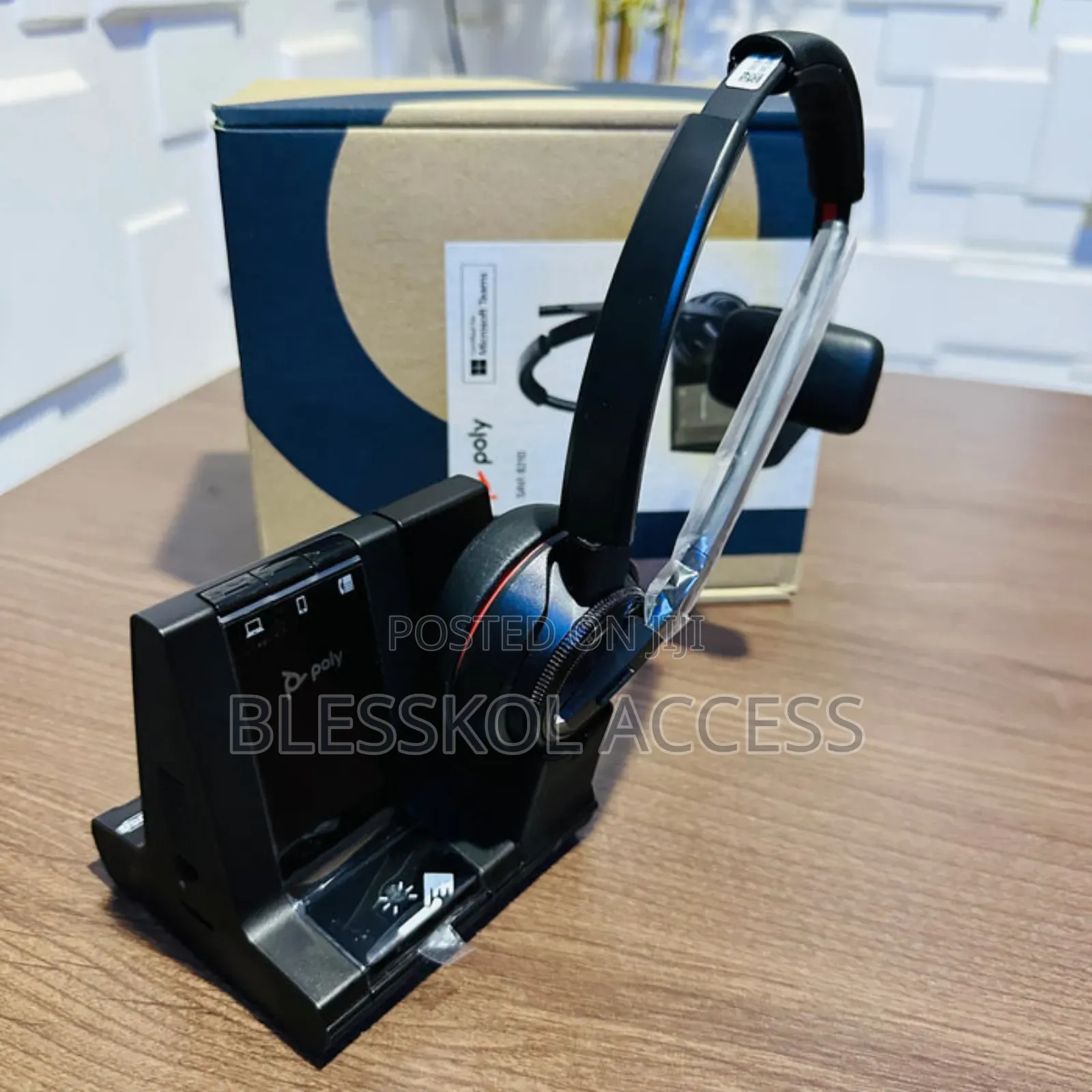 Poly Savi 8210 Wireless Dect Headset